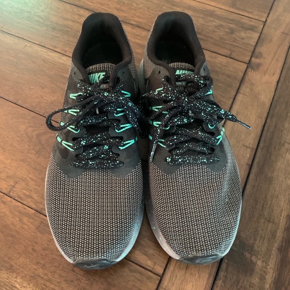 Womens Nike Sneakers
